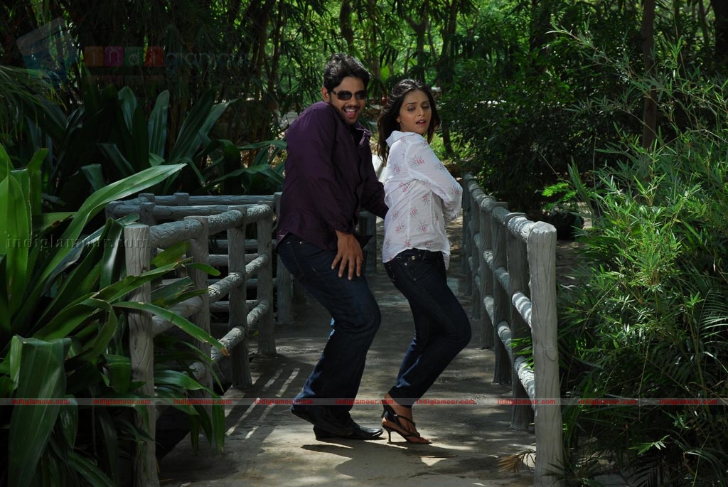 Nalvaravu Movie hd photo
