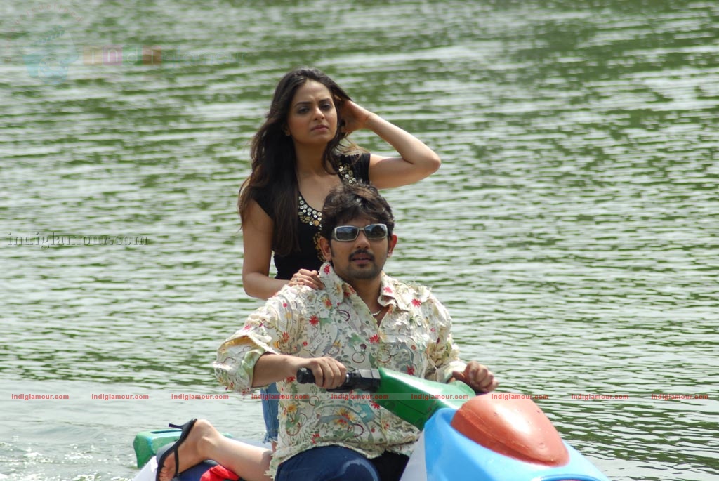 Nalvaravu Movie hd photo