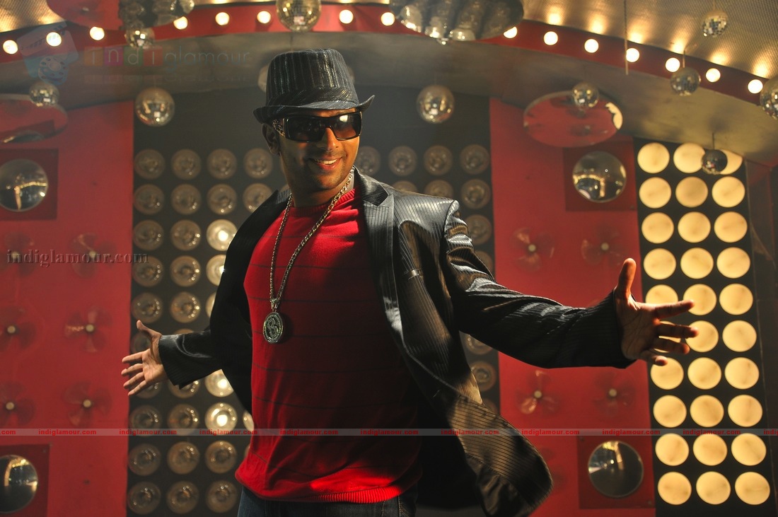 Siddu Plus Two First Attempt Movie hd photo