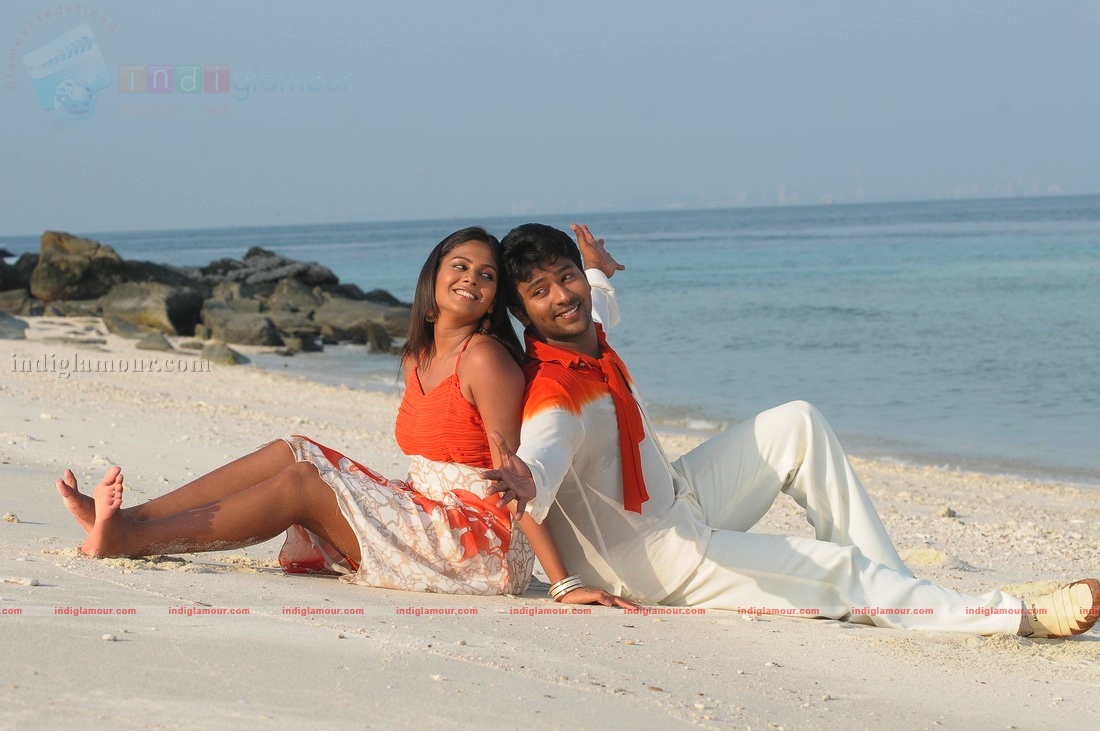 Siddu Plus Two First Attempt Movie hd photo