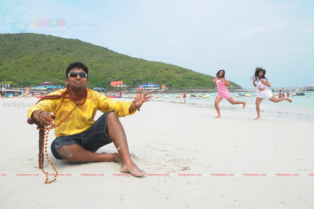 Siddu Plus Two First Attempt Movie hd photo