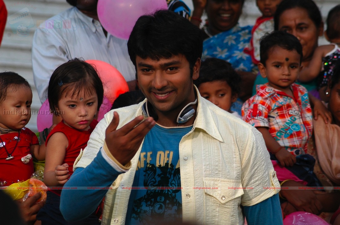 Siddu Plus Two First Attempt Movie hd photo