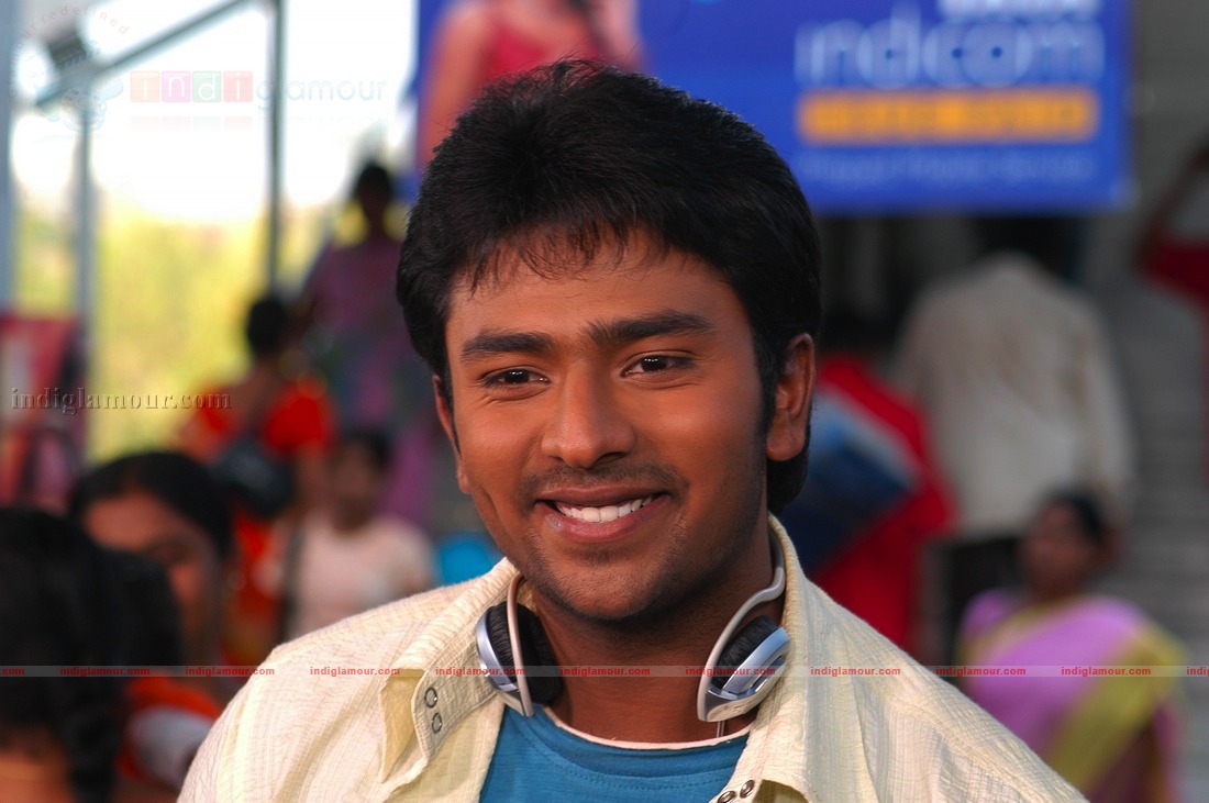 Siddu Plus Two First Attempt Movie hd photo