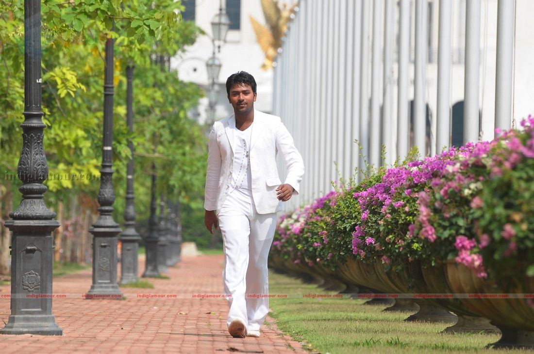 Siddu Plus Two First Attempt Movie hd photo