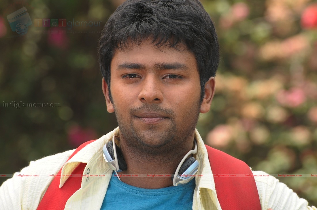 Siddu Plus Two First Attempt Movie hd photo