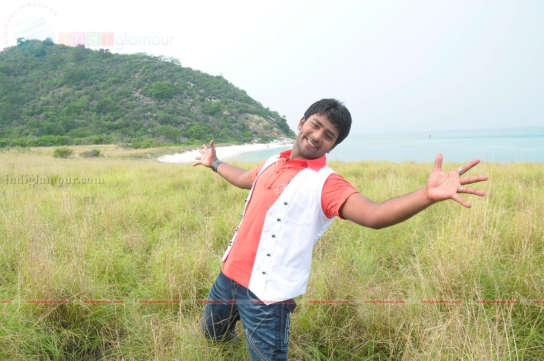 Siddu Plus Two First Attempt Movie hd photo