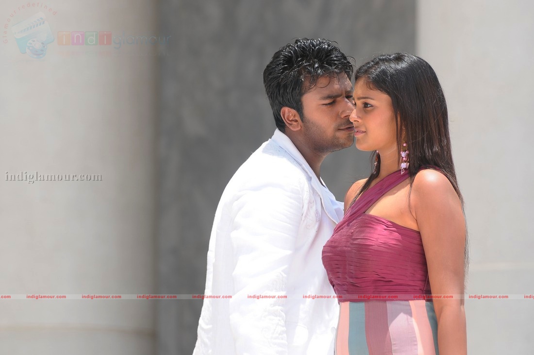 Siddu Plus Two First Attempt Movie hd photo