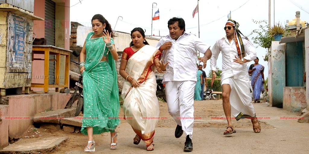 Thillalangadi Movie hd photo