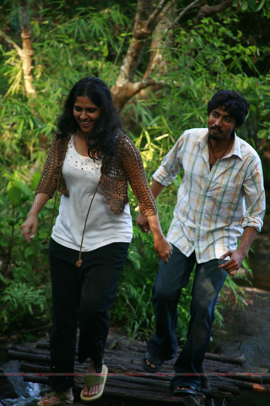 Edhuvum Nadakkum Movie hd photo