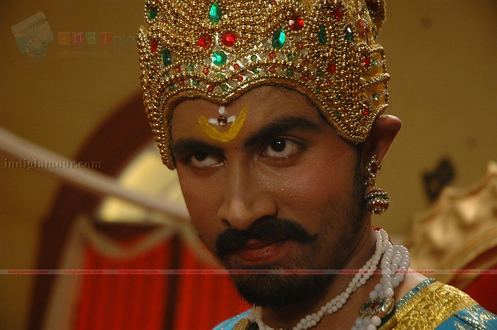 Edhuvum Nadakkum Movie hd photo