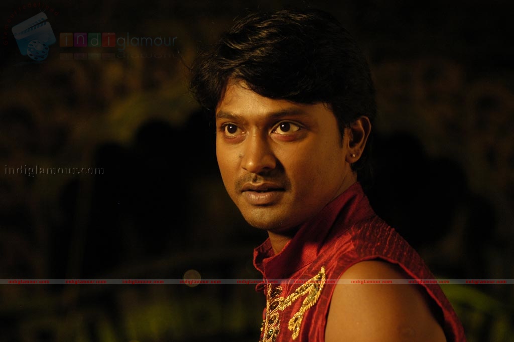 Katradhu Kalavu Movie hd photo