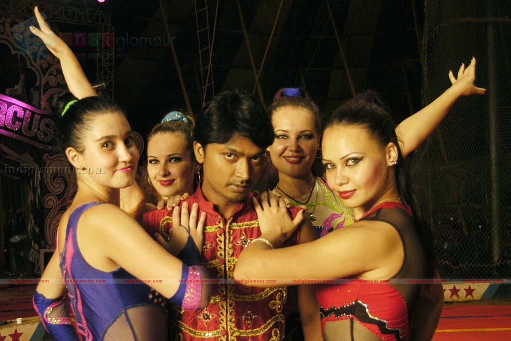 Katradhu Kalavu Movie hd photo