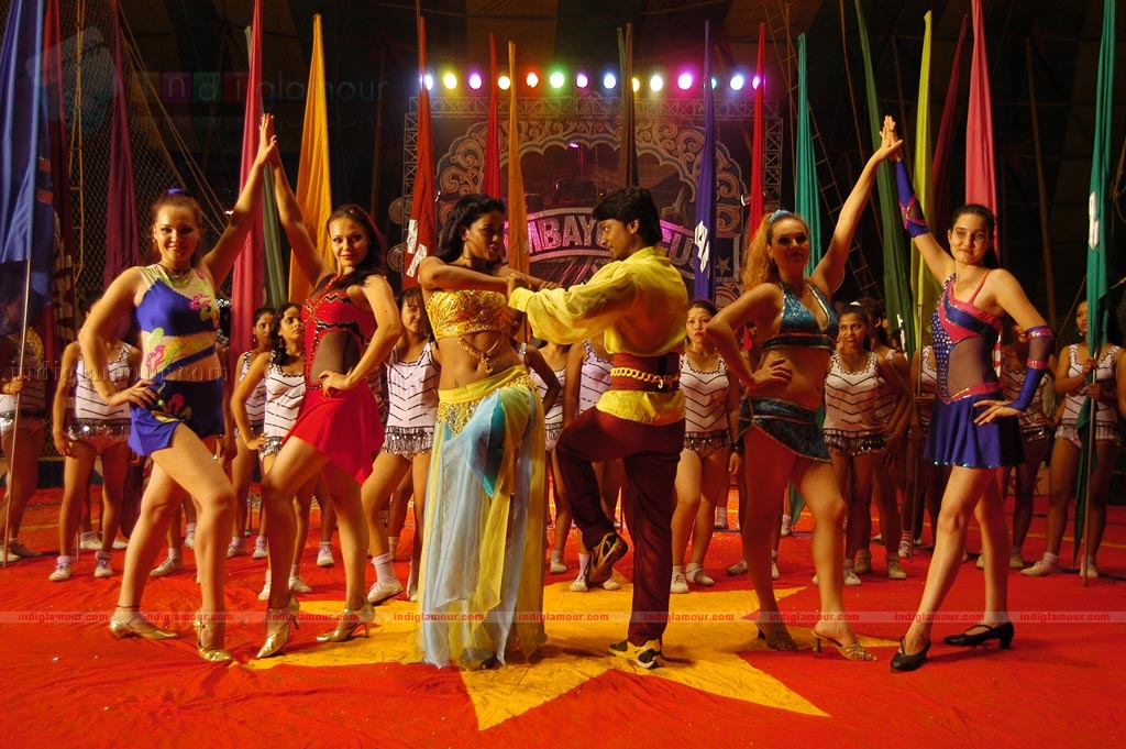 Katradhu Kalavu Movie hd photo