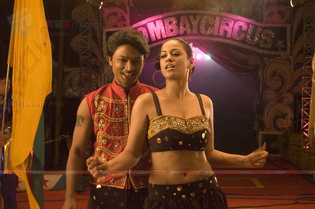 Katradhu Kalavu Movie hd photo