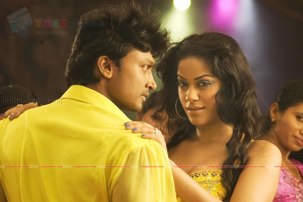 Katradhu Kalavu Movie hd photo