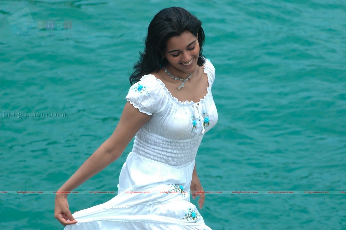 Naanayam Movie hd photo