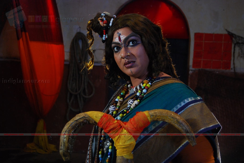 Pournami Nagam Movie hd photo
