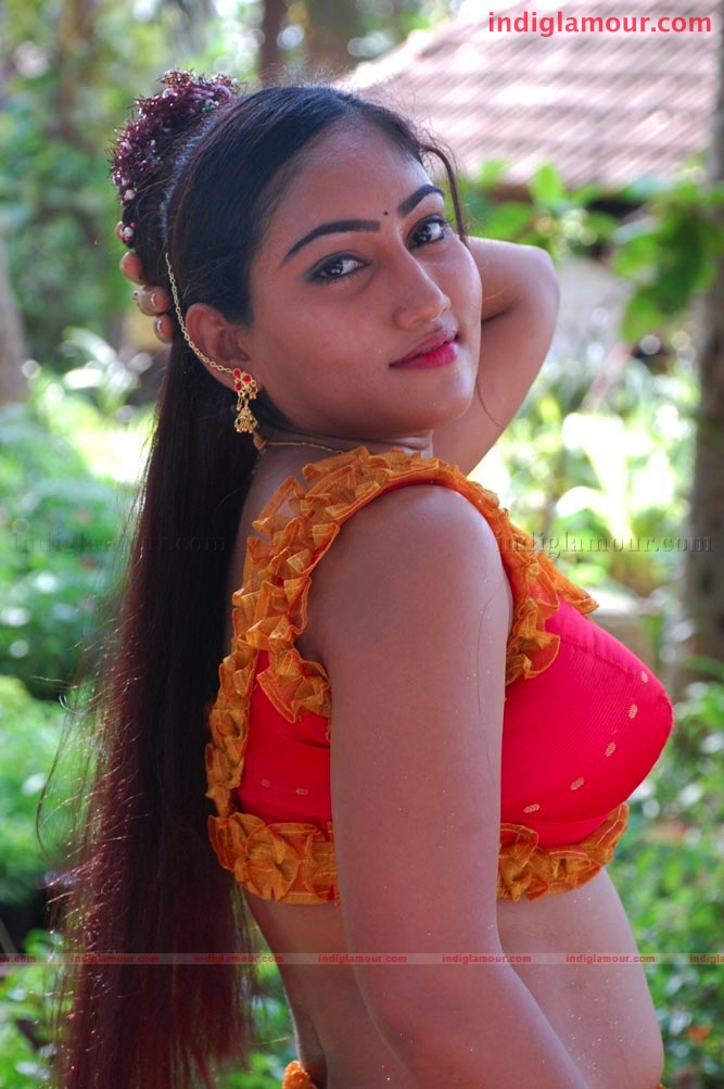 Kathalai Parikkathey Movie hd photo