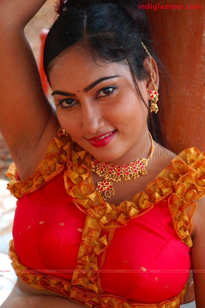 Kathalai Parikkathey Movie hd photo