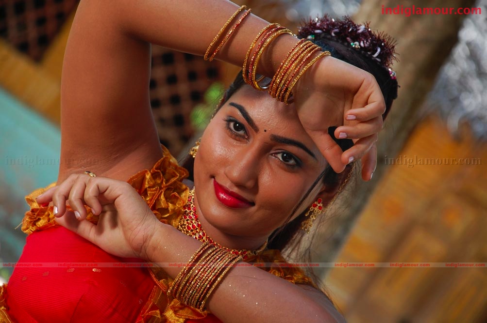 Kathalai Parikkathey Movie hd photo