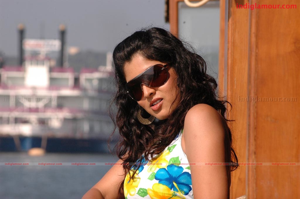 Vaada Movie hd photo