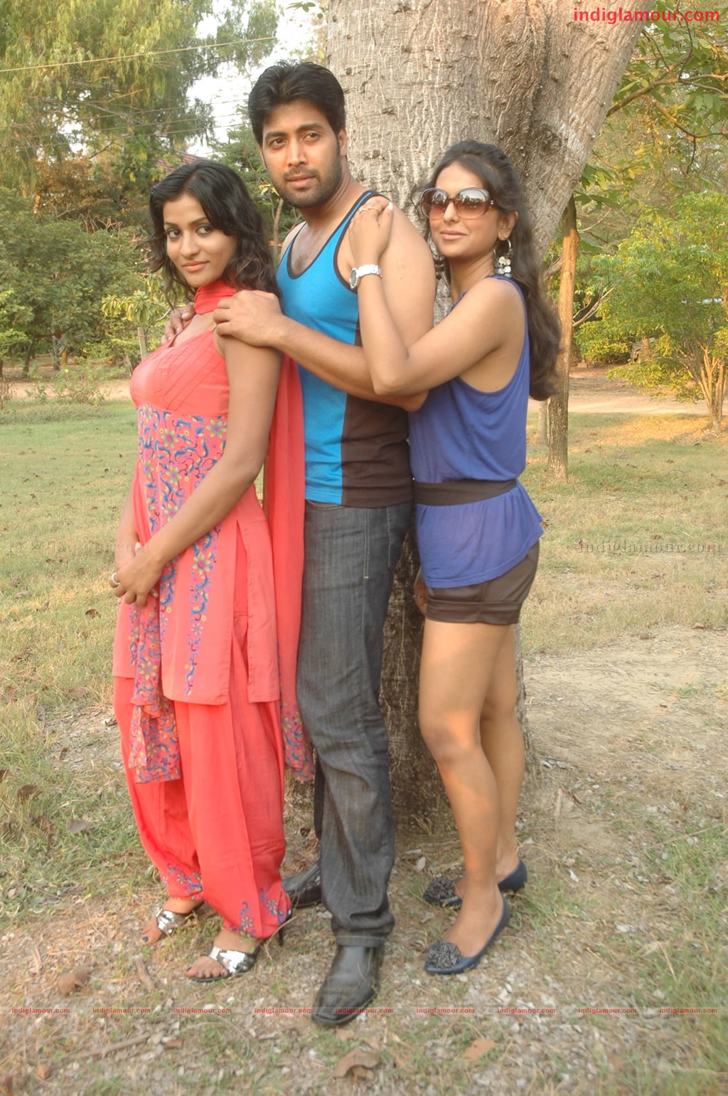 Ayutha Poratam Movie hd photo