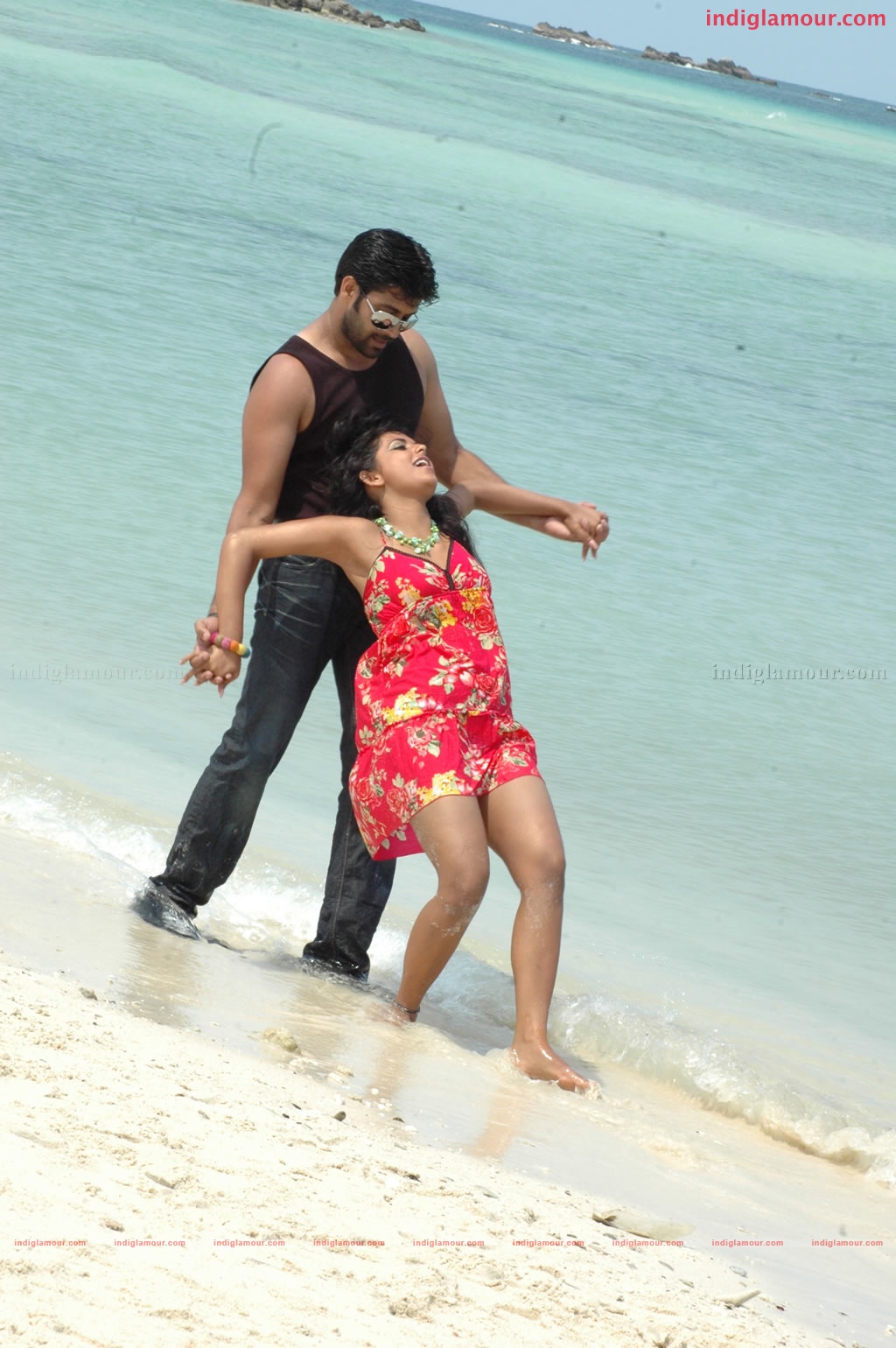 Ayutha Poratam Movie hd photo