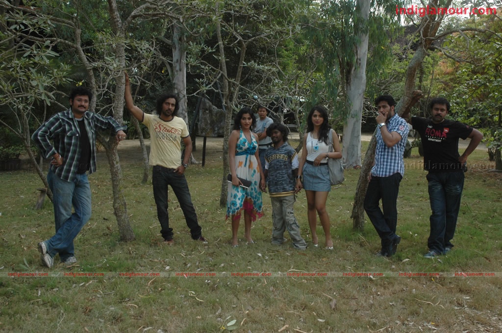 Ayutha Poratam Movie hd photo