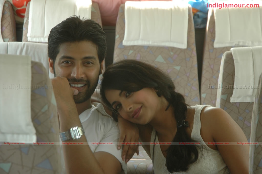 Ayutha Poratam Movie hd photo