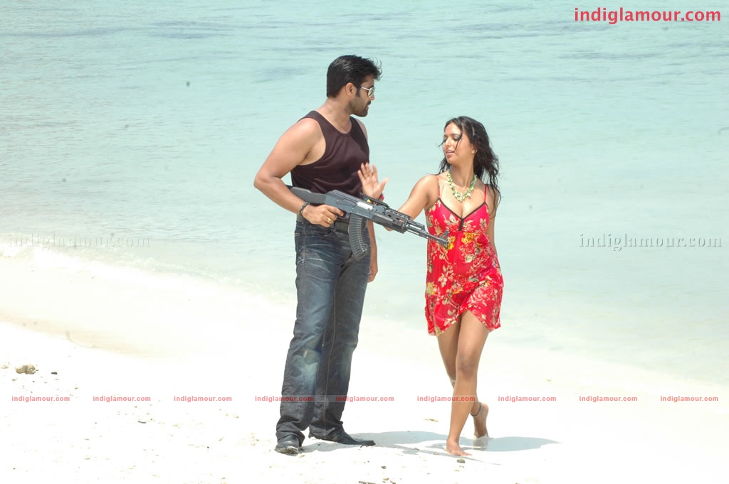 Ayutha Poratam Movie hd photo