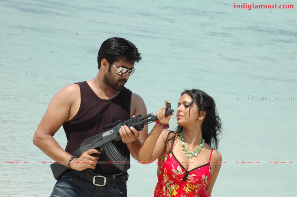 Ayutha Poratam Movie hd photo