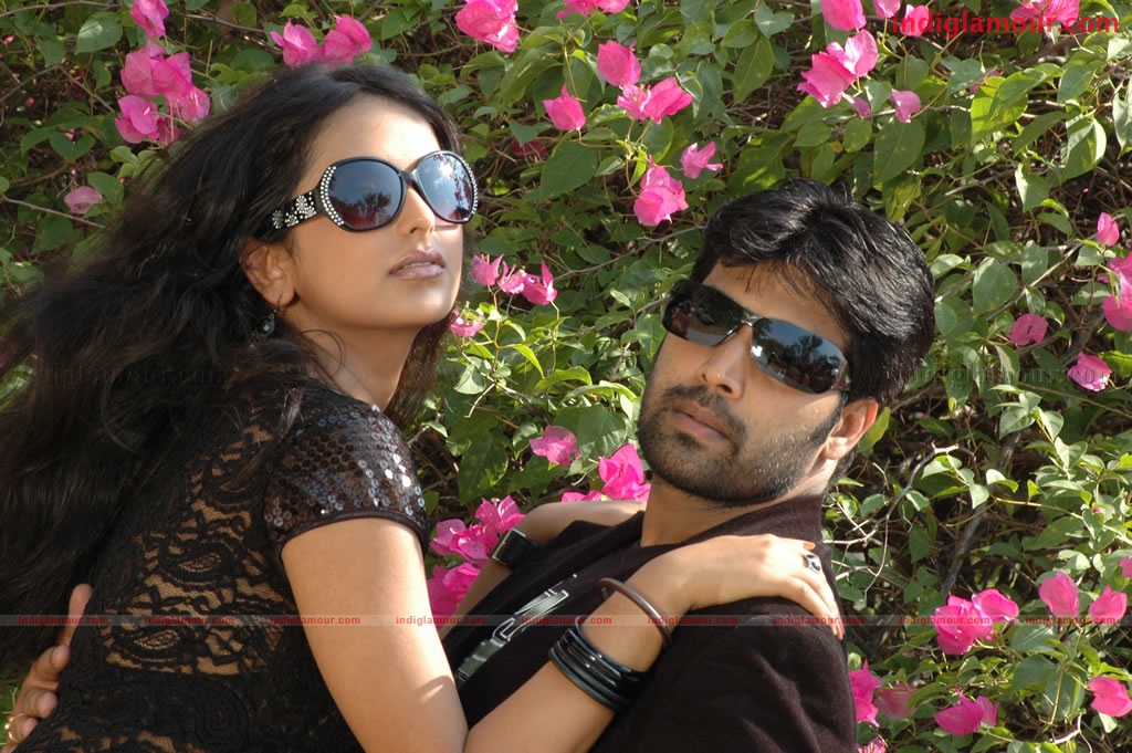 Ayutha Poratam Movie hd photo