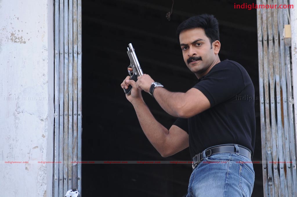 Kutra Pirivu Movie hd photo