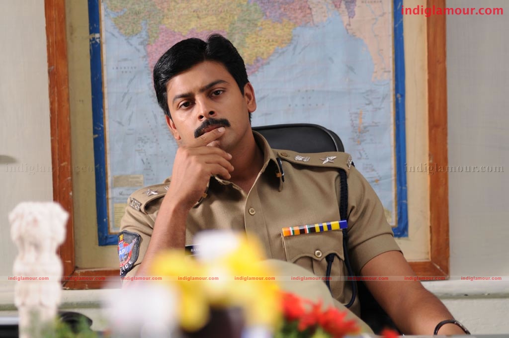 Kutra Pirivu Movie hd photo