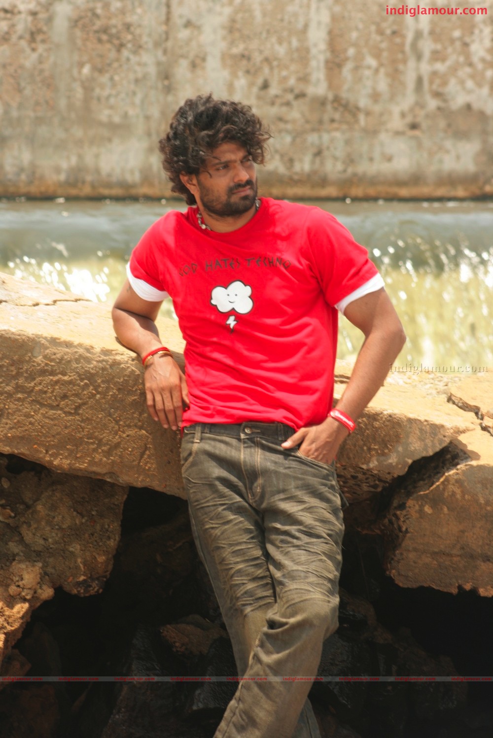 Adhikkam Movie hd photo