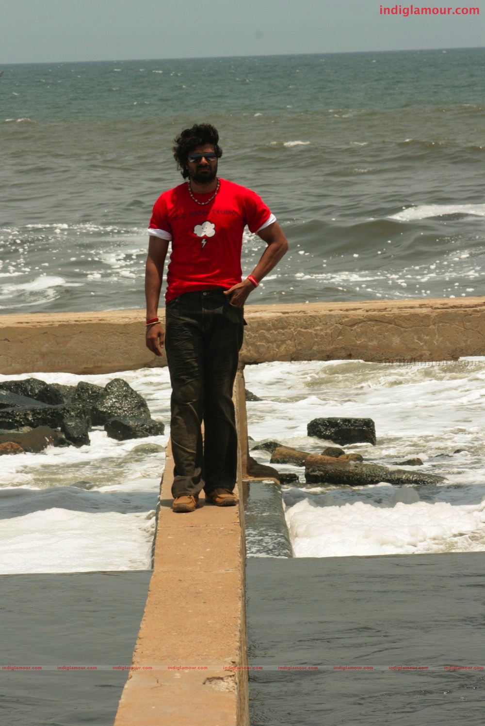 Adhikkam Movie hd photo