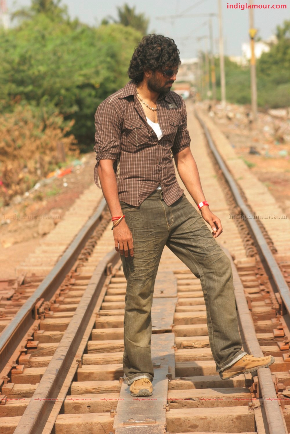 Adhikkam Movie hd photo