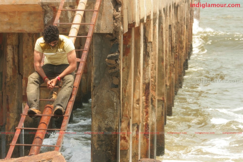 Adhikkam Movie hd photo