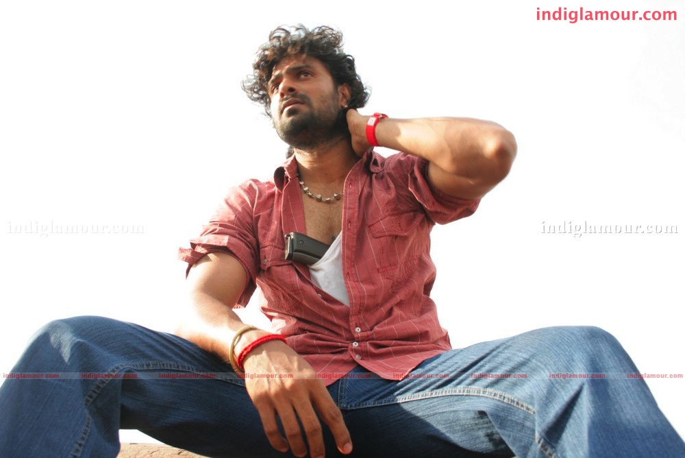 Adhikkam Movie hd photo