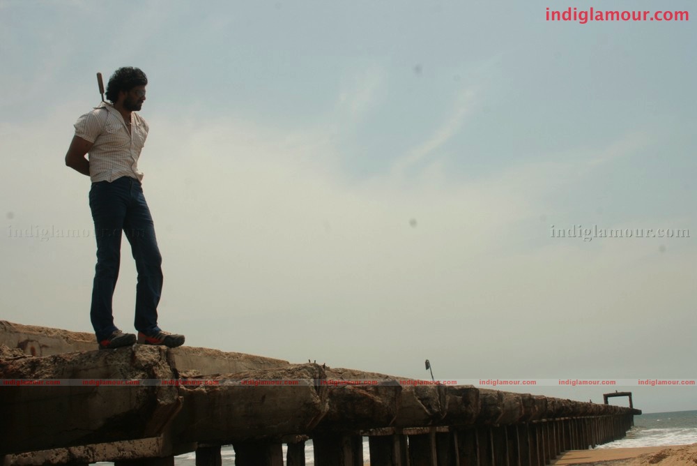 Adhikkam Movie hd photo
