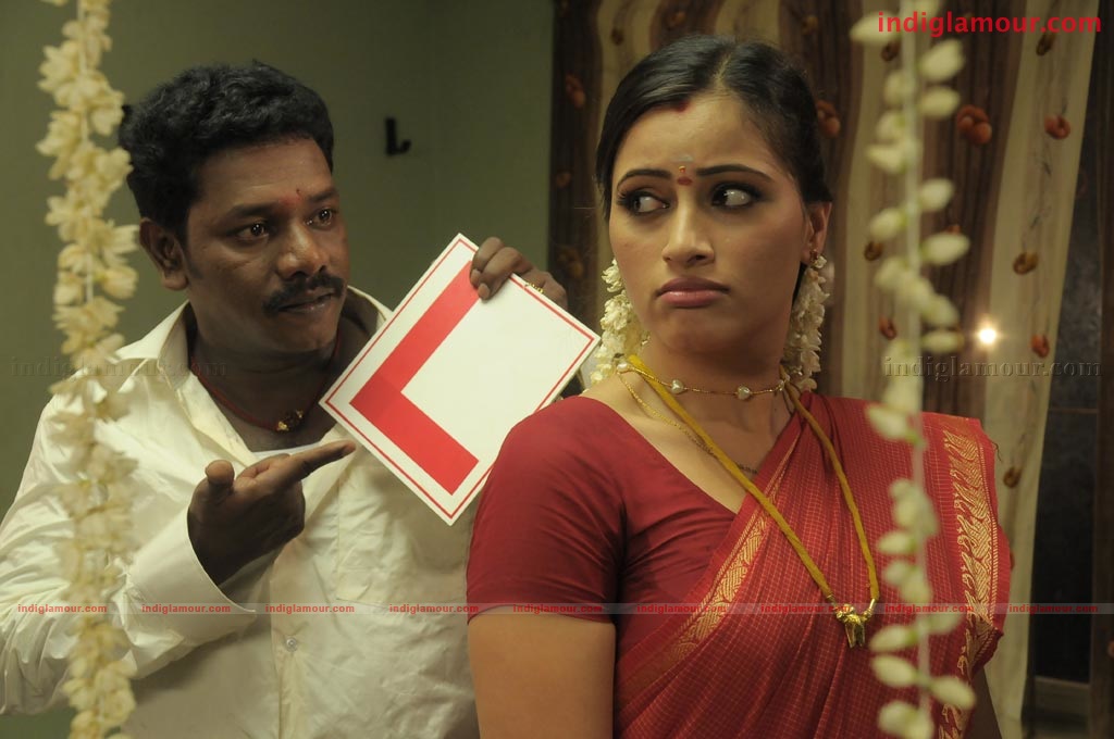 Ambasamuthirathil Ambani Movie hd photo
