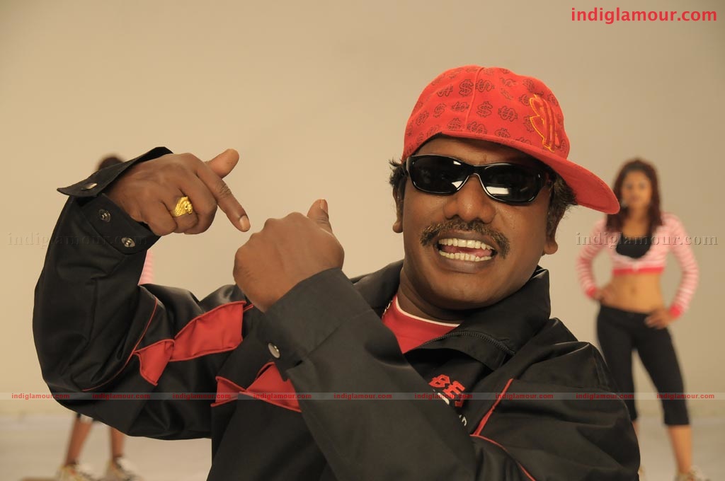 Ambasamuthirathil Ambani Movie hd photo