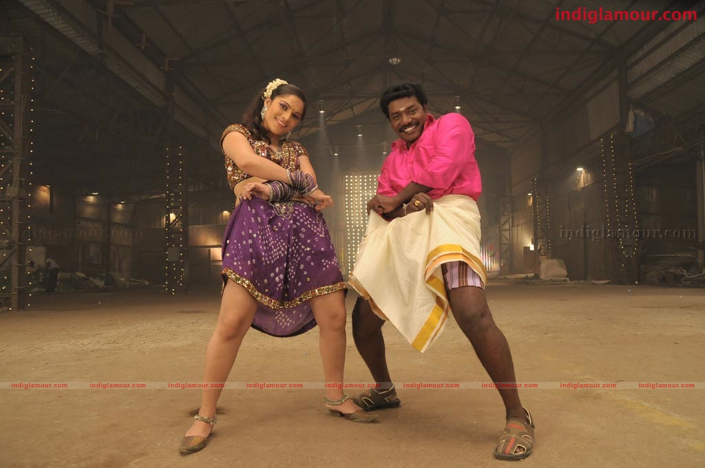 Ambasamuthirathil Ambani Movie hd photo