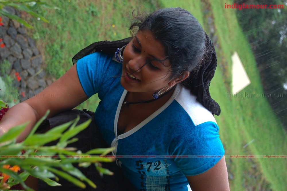 Anbulla Durogi Movie hd photo
