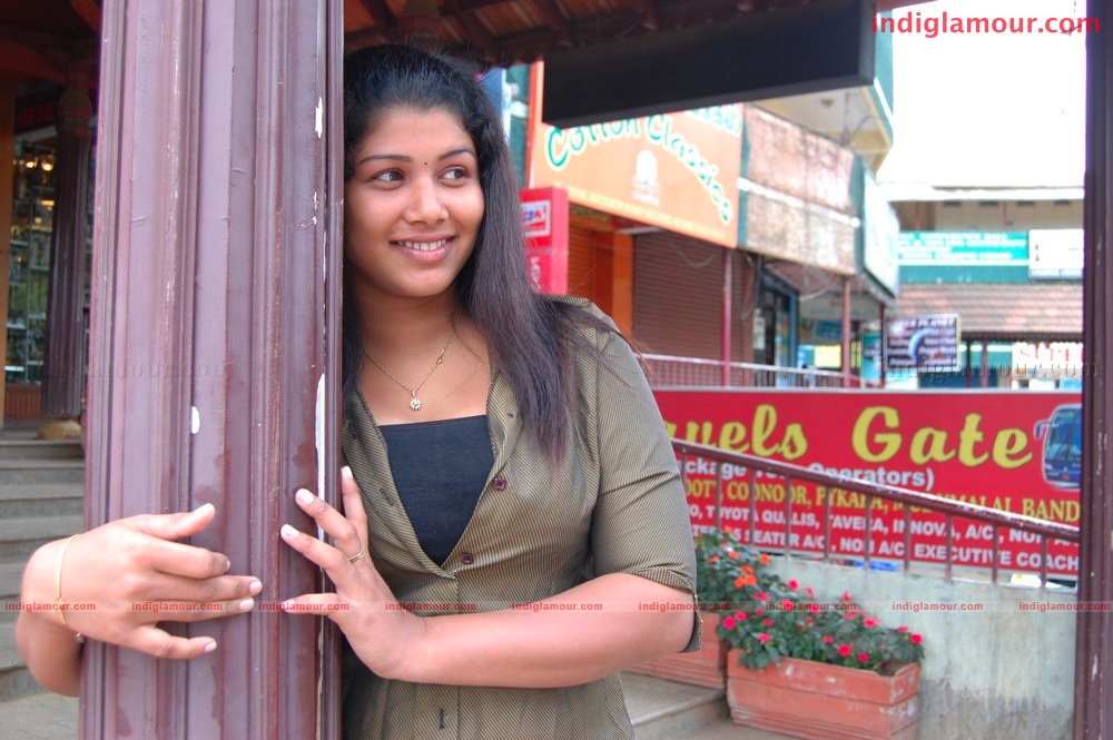 Anbulla Durogi Movie hd photo