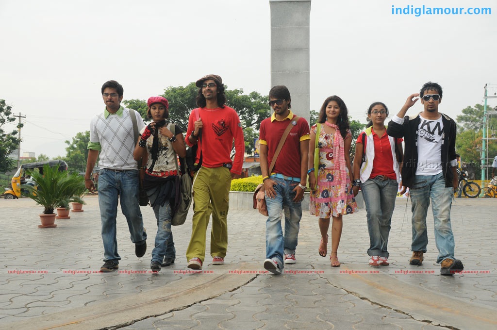 Enithu Enithu Movie hd photo