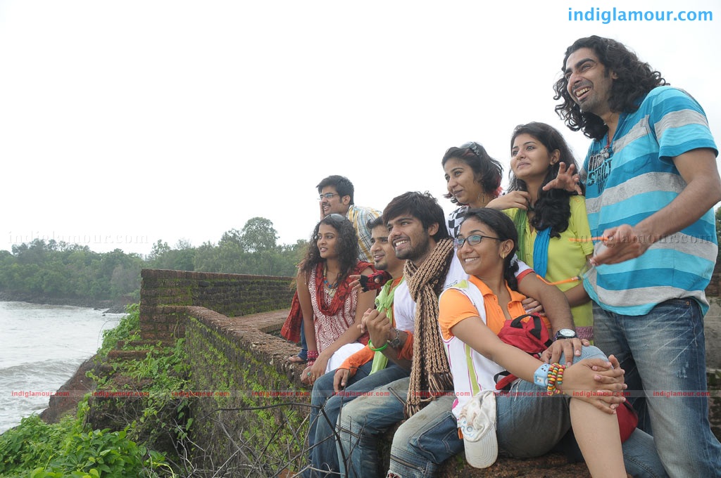 Enithu Enithu Movie hd photo