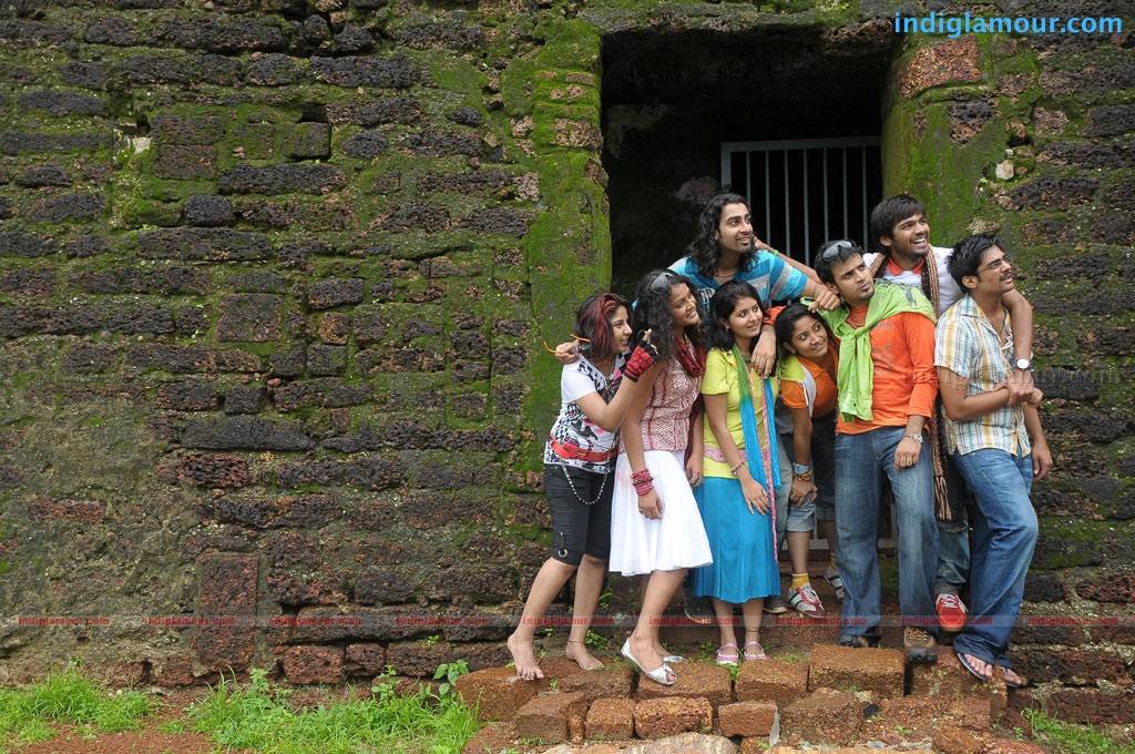 Enithu Enithu Movie hd photo