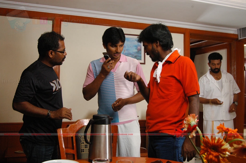 Kacheri Arambam Movie hd photo