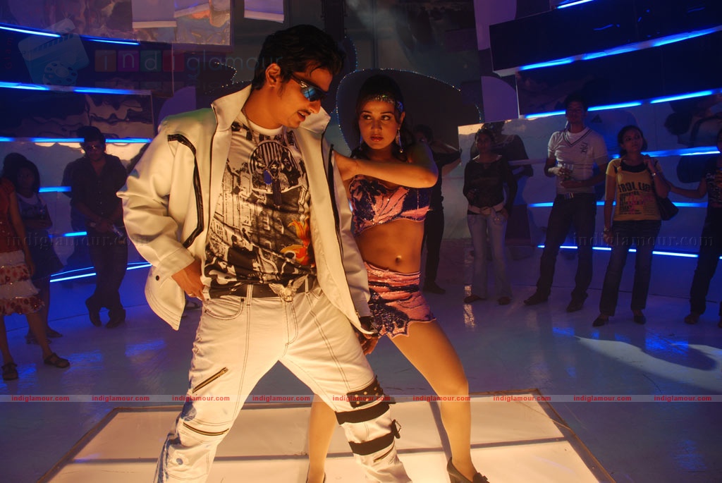 Kacheri Arambam Movie hd photo